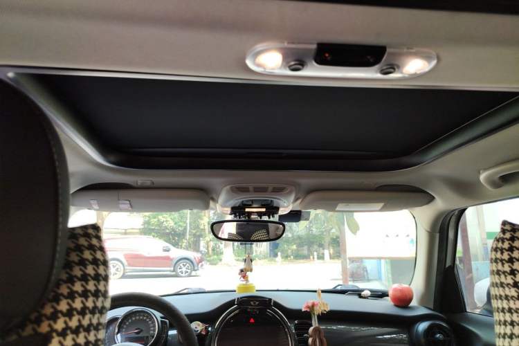 Used MINI 2022 Updated 1.5T ONE Five-Door PLUS Edition Headliner