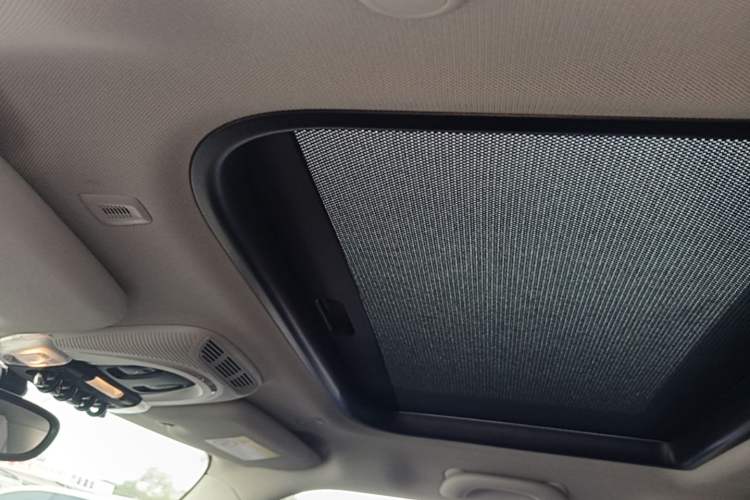 Used MINI 2022 1.5T COOPER Classic Edition Headliner