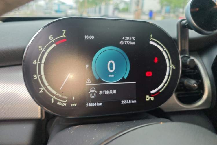 Used MINI 2022 Updated 1.5T COOPER Classic Edition Five-Door Version Instrument Cluster