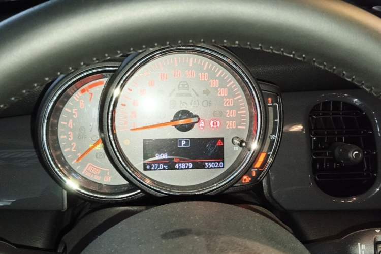 Used MINI 2022 1.5T ONE Five-Door PLUS Instrument Cluster