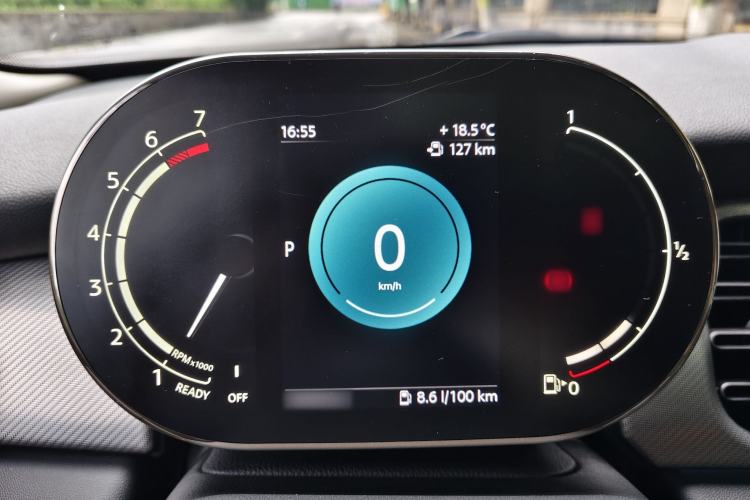 Used MINI 2022 Updated 1.5T COOPER Classic Edition Five-Door Version Instrument Cluster