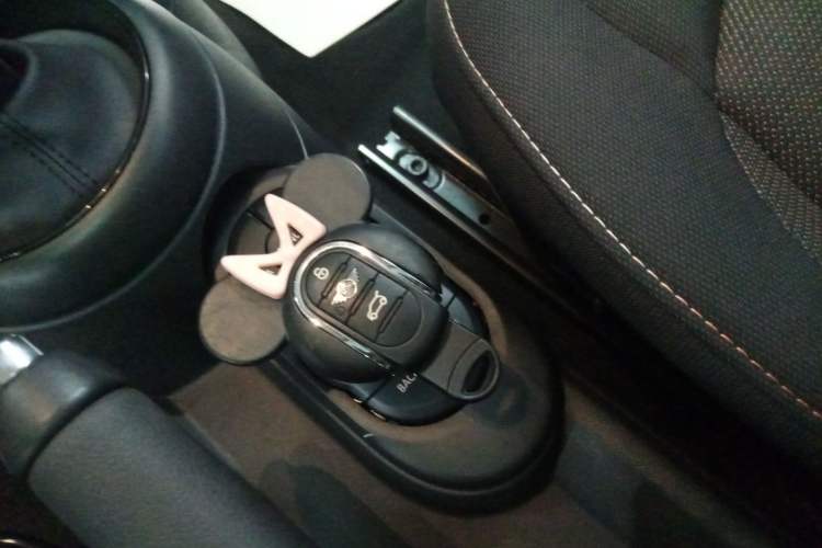 Used MINI 2022 1.5T ONE Interior 1