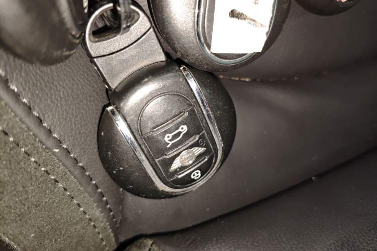 Used MINI 2022 Updated 1.5T COOPER Classic Edition Interior 1