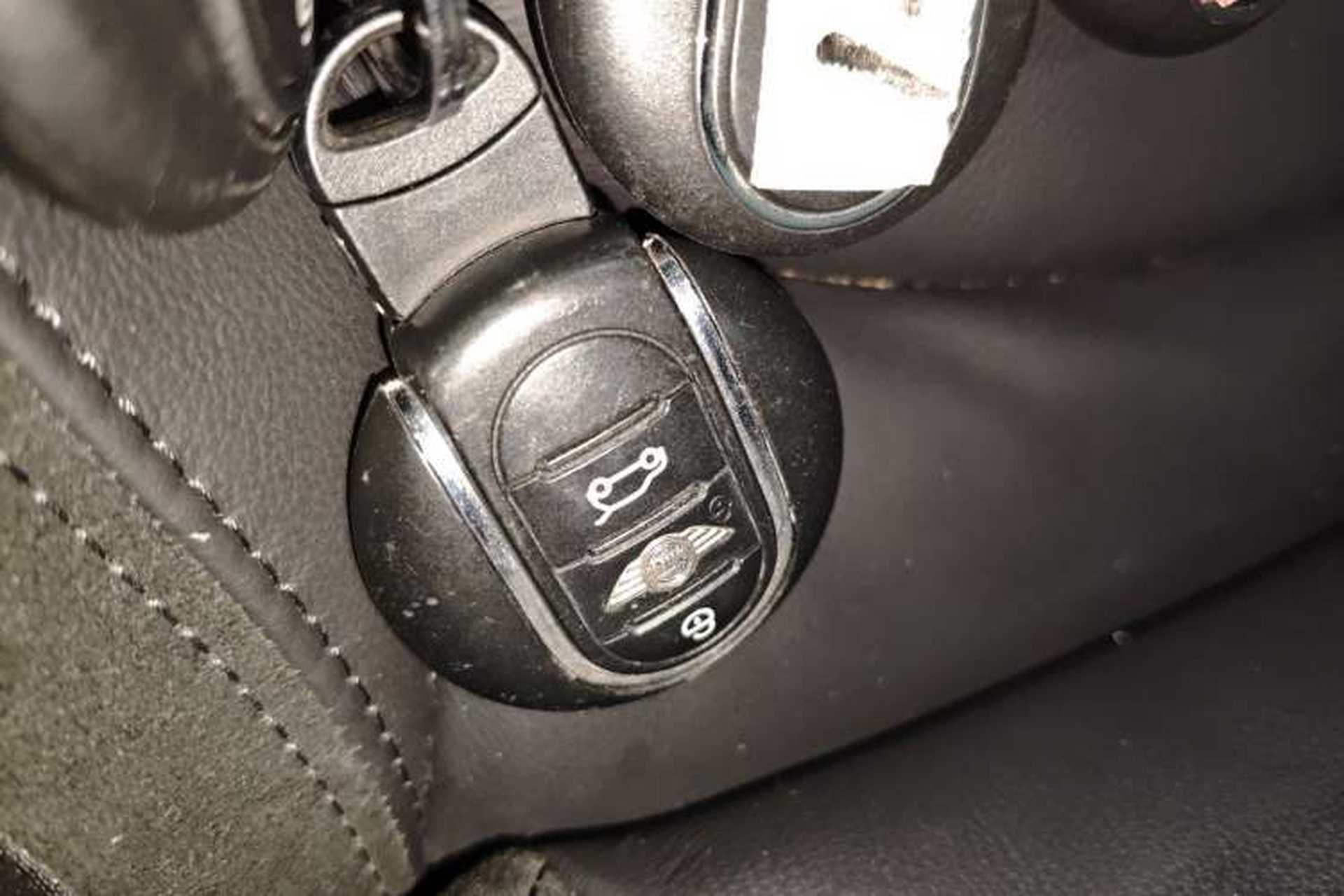 Used MINI 2022 Updated 1.5T COOPER Classic Edition Interior 1
