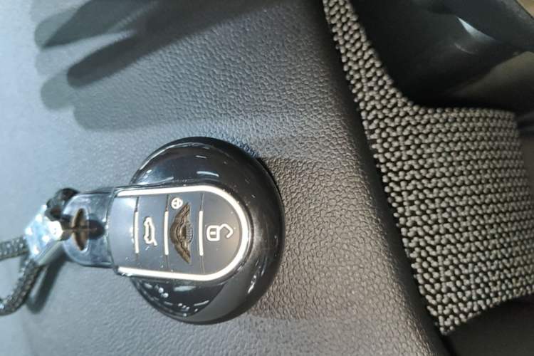Used MINI 2022 1.5T COOPER Artist Five-Door Edition Interior 1