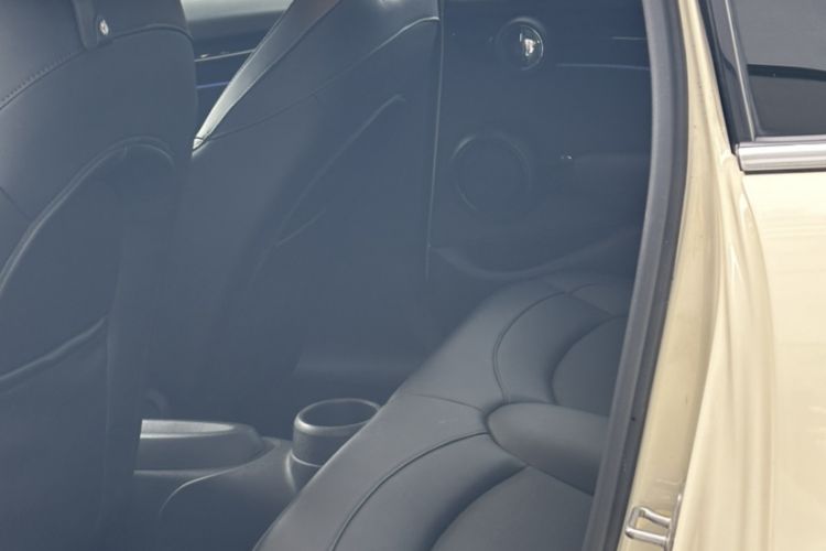 Used MINI 2022 1.5T COOPER Classic Edition Five-Door Version Interior 4
