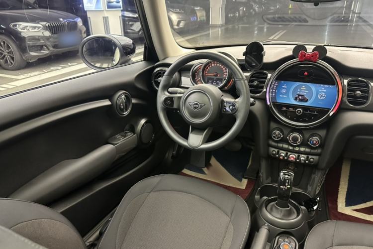 Used MINI 2022 1.5T ONE Interior 6