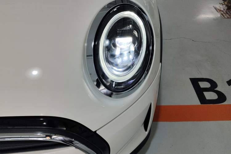 Used MINI 2022 Updated 1.5T ONE Five-Door PLUS Edition Left Front Headlight