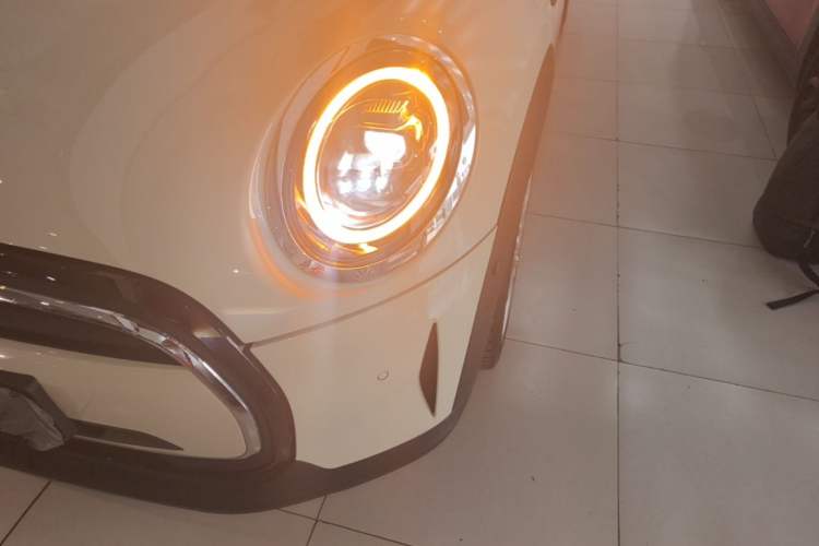 Used MINI 2022 Updated 1.5T COOPER Classic Edition Left Front Headlight