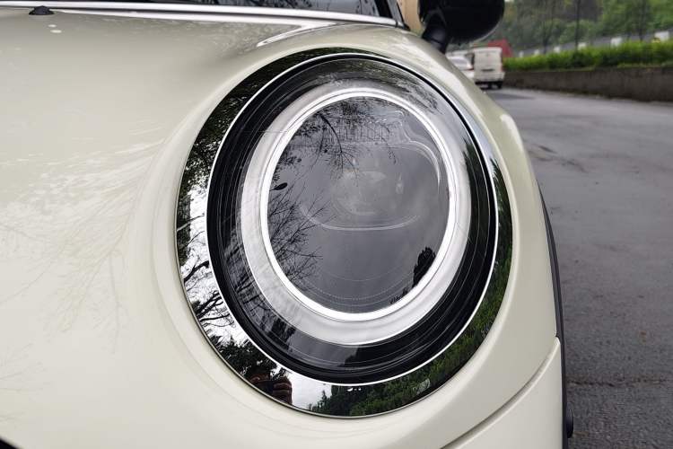 Used MINI 2022 Updated 1.5T COOPER Classic Edition Five-Door Version Left Front Headlight