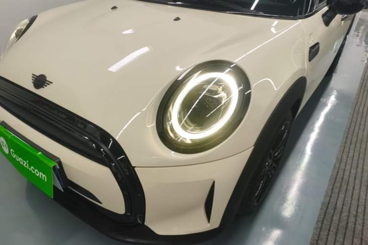 Used MINI 2022 Updated 1.5T COOPER Classic Edition Five-Door Version Left Front Headlight
