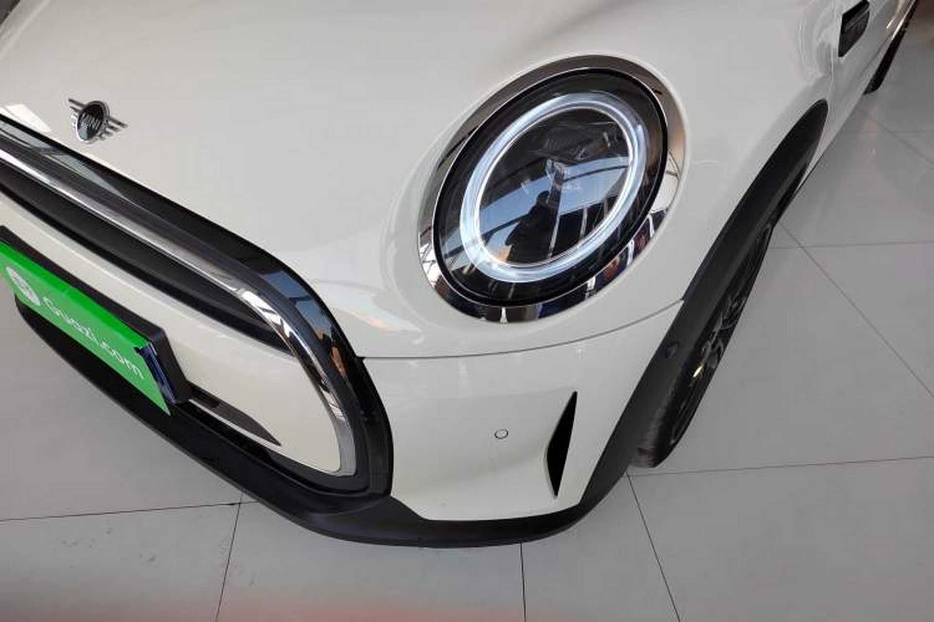 Used MINI 2022 Updated 1.5T COOPER Artist Five-Door Edition Left Front Headlight