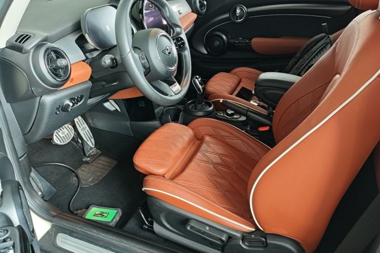 Used MINI 2022 2.0T COOPER S Artist Left Front Seat
