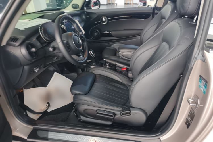Used MINI 2022 2.0T COOPER S Artist Left Front Seat