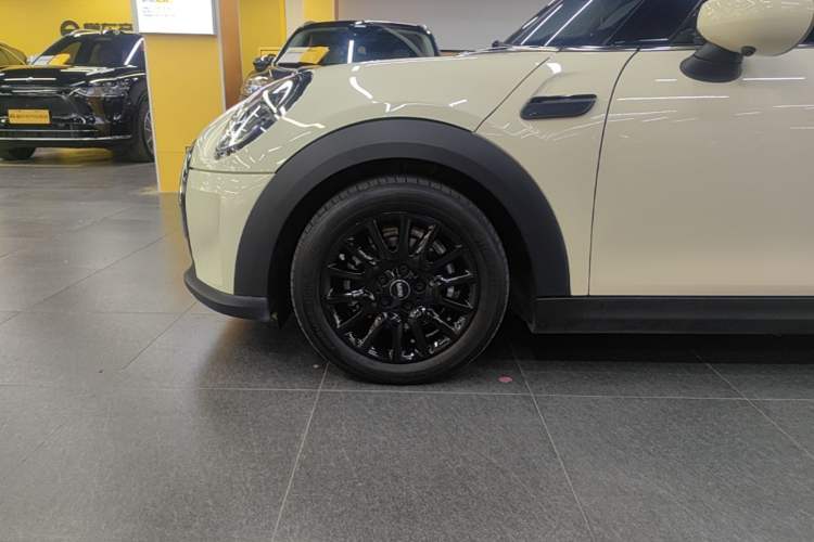 Used MINI 2022 Updated 1.5T ONE Left Front Wheel Hub