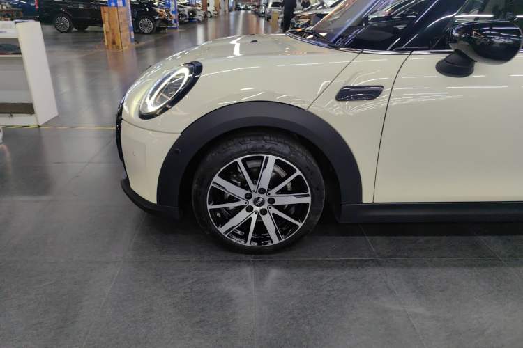 Used MINI 2022 Updated 1.5T COOPER Artist Left Front Wheel Hub
