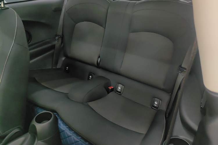 Used MINI 2022 Updated 1.5T ONE Left Rear Seat