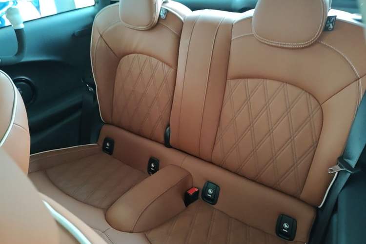 Used MINI 2022 2.0T COOPER S Artist Left Rear Seat