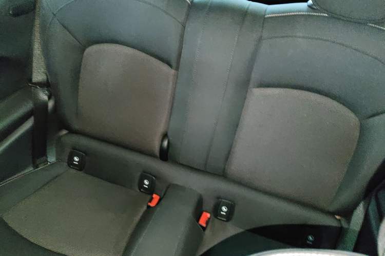 Used MINI 2022 Updated 1.5T ONE Left Rear Seat