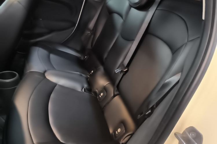 Used MINI 2022 1.5T ONE Five-Door PLUS Left Rear Seat