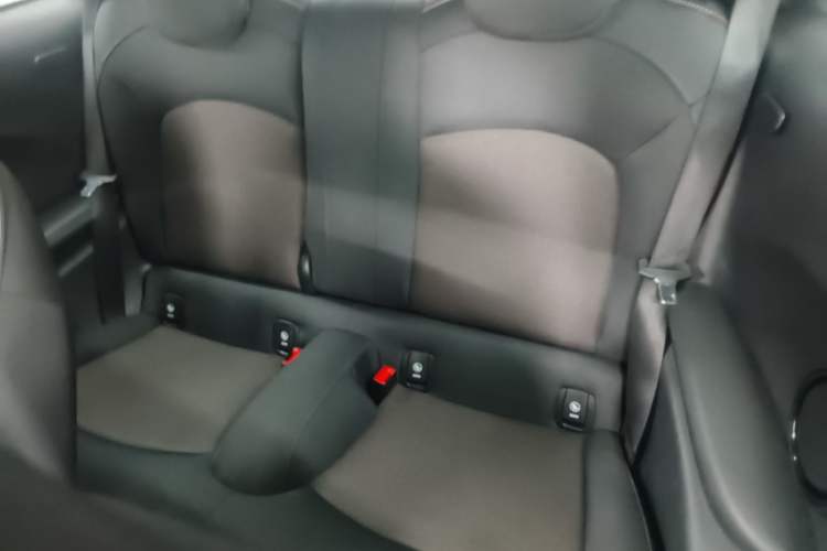 Used MINI 2022 1.5T ONE Left Rear Seat