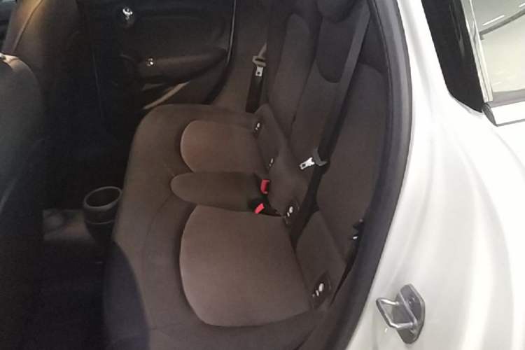 Used MINI 2022 1.5T ONE Five-Door PLUS Left Rear Seat