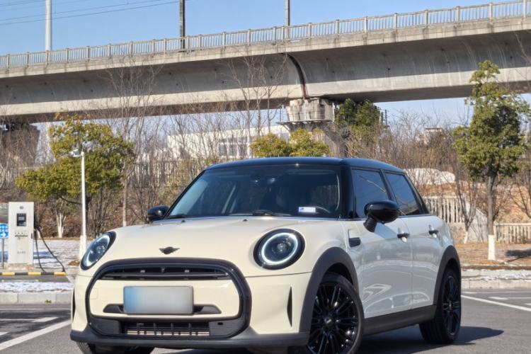 Used MINI 2022 Updated 1.5T COOPER Artist Five-Door Edition Guazi used car, China used car export, Used car for sale, Used  cars, Cheapest cars for sale