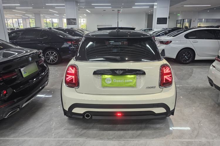 Used MINI 2022 Updated 1.5T COOPER Artist Rear