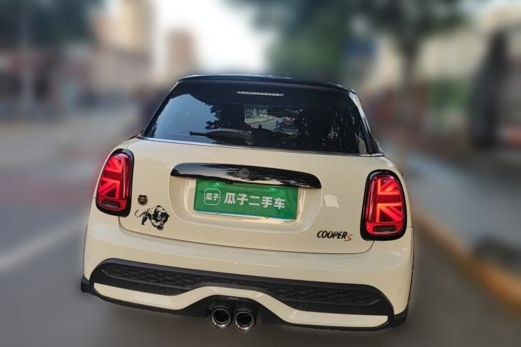 Used MINI 2022 Updated 2.0T COOPER S Classic Edition Five-Door Version Rear
