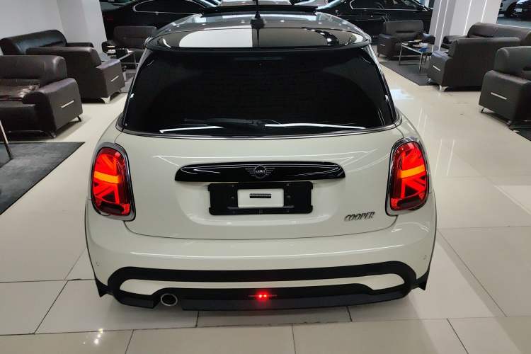 Used MINI 2022 1.5T COOPER Artist Rear