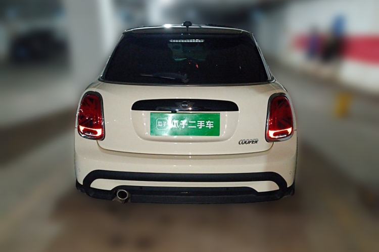 Used MINI 2022 1.5T COOPER Classic Edition Five-Door Version Rear