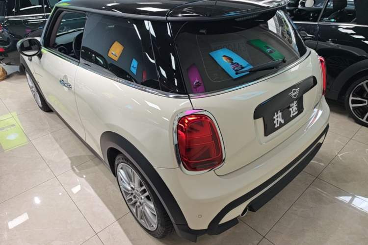 Used MINI 2022 1.5T COOPER Classic Edition Rear Left 45 Deg