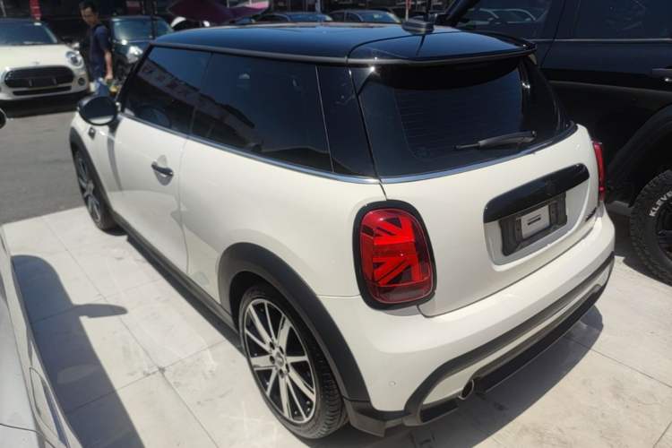Used MINI 2022 Updated 1.5T COOPER Artist Rear Left 45 Deg