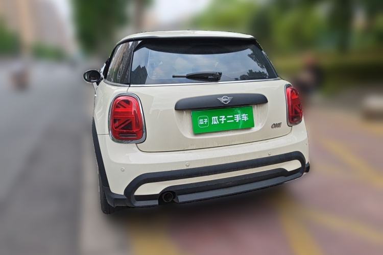 Used MINI 2022 1.5T ONE Rear Left 45 Deg