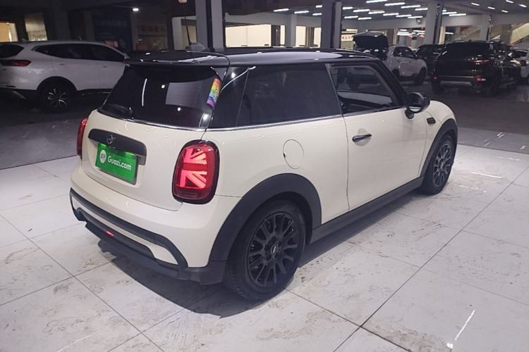 Used MINI 2022 1.5T ONE Rear Right 45 Deg