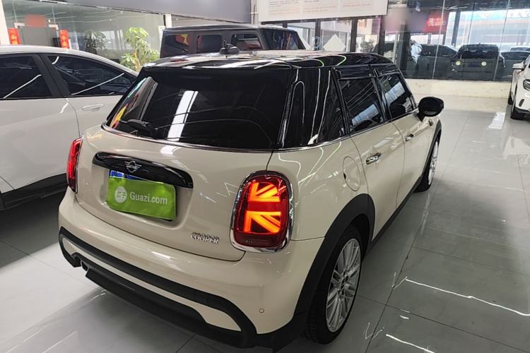 Used MINI 2022 Updated 1.5T COOPER Classic Edition Five-Door Version Rear Right 45 Deg