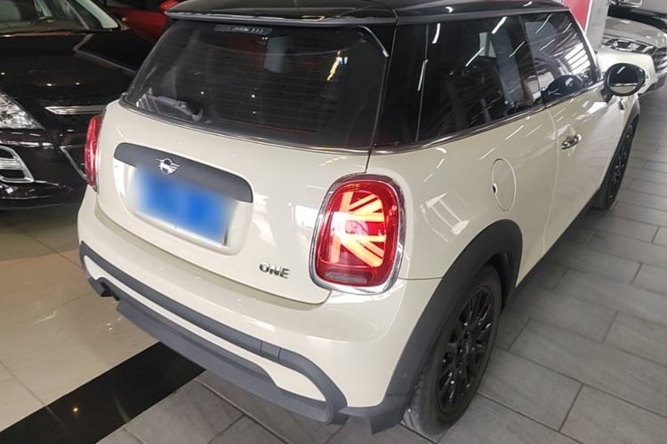 Used MINI 2022 1.5T ONE Rear Right 45 Deg
