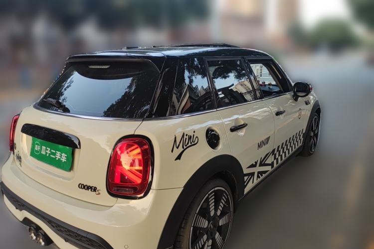 Used MINI 2022 Updated 2.0T COOPER S Classic Edition Five-Door Version Rear Right 45 Deg