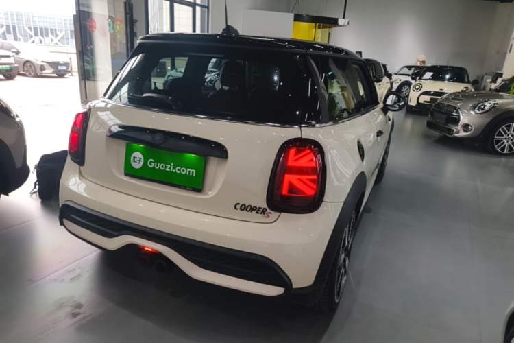 Used MINI 2022 2.0T COOPER S Artist Rear Right 45 Deg