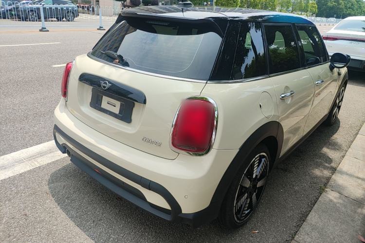 Used MINI 2022 1.5T COOPER Five-Door Edition The Coopers Commemorative Version Rear Right 45 Deg