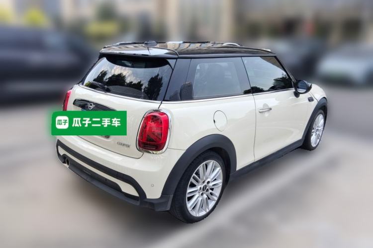 Used MINI 2022 1.5T COOPER Classic Edition Rear Right 45 Deg
