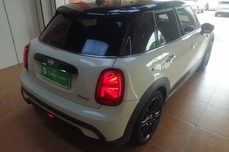 Used MINI 2022 1.5T COOPER Classic Edition Five-Door Version Rear Right 45 Deg
