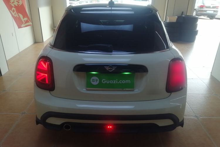 Used MINI 2022 1.5T COOPER Classic Edition Five-Door Version Rear