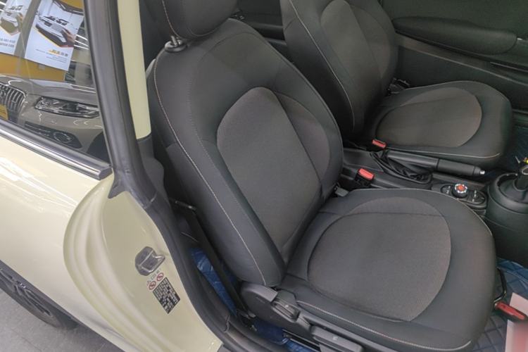 Used MINI 2022 Updated 1.5T ONE Right Front Seat