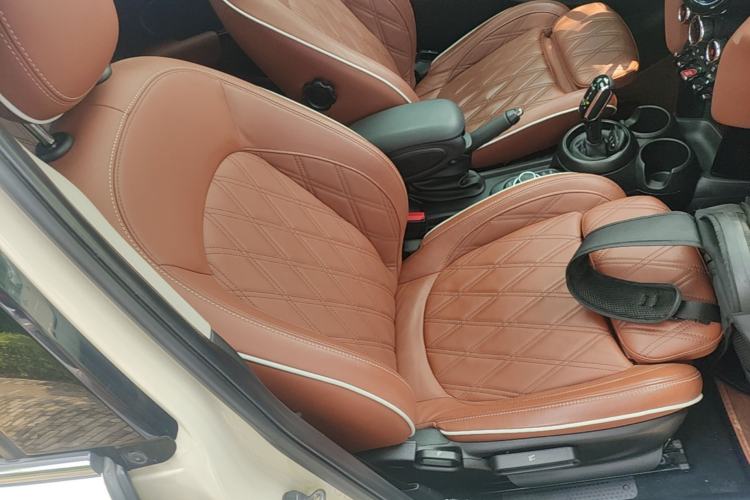 Used MINI 2022 1.5T COOPER Five-Door Edition The Coopers Commemorative Version Right Front Seat
