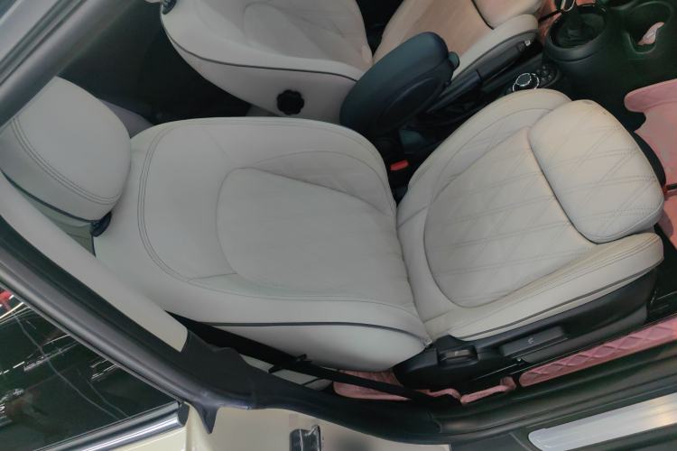 Used MINI 2022 Updated 1.5T COOPER Artist Right Front Seat