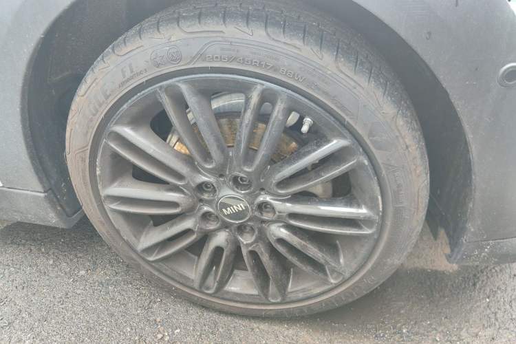 Used MINI 2022 Updated 1.5T COOPER Artist Right Front Wheel Hub