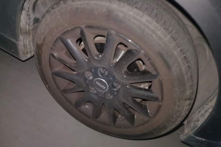 Used MINI 2022 1.5T ONE Right Front Wheel Hub