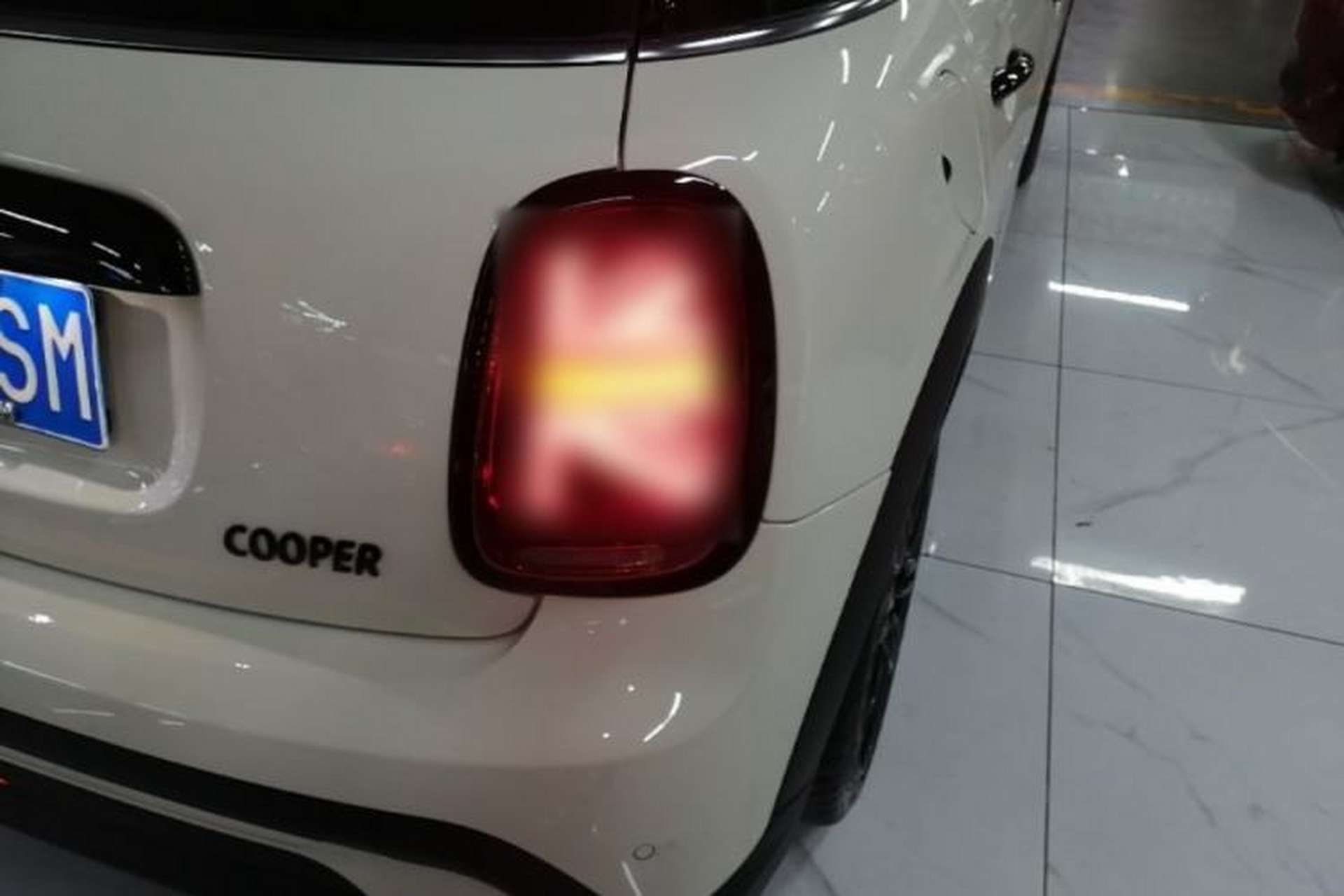 Used MINI 2022 1.5T COOPER Artist Five-Door Edition Right Rear Taillight