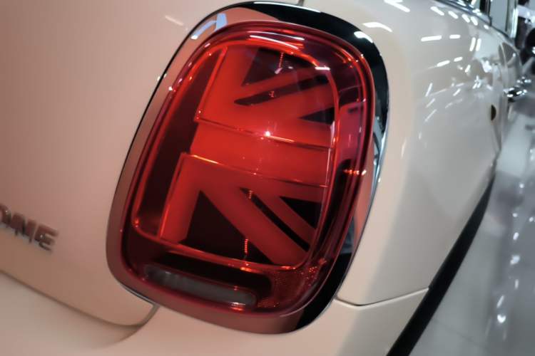 Used MINI 2022 1.5T ONE Five-Door PLUS Right Rear Taillight
